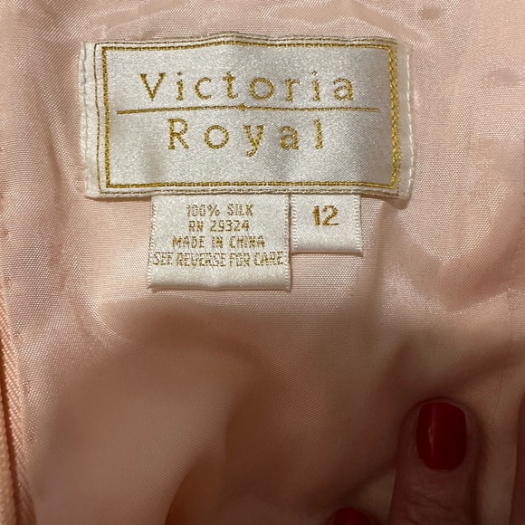 VTG NWT Victoria Royal Ltd Pink Delicately Beaded 100% Silk Ball Gown Opera - Picture 10 of 14